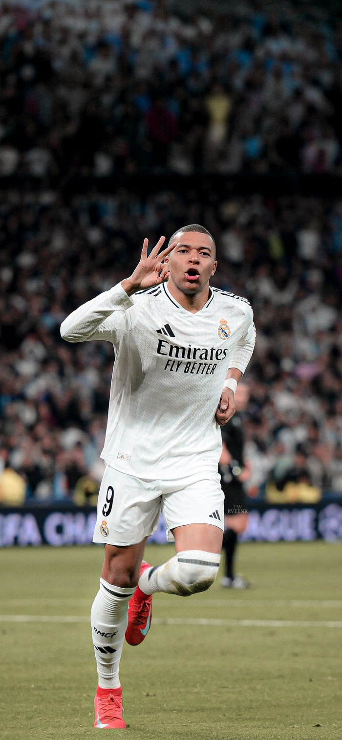 皇马本泽马关键进球助力胜利