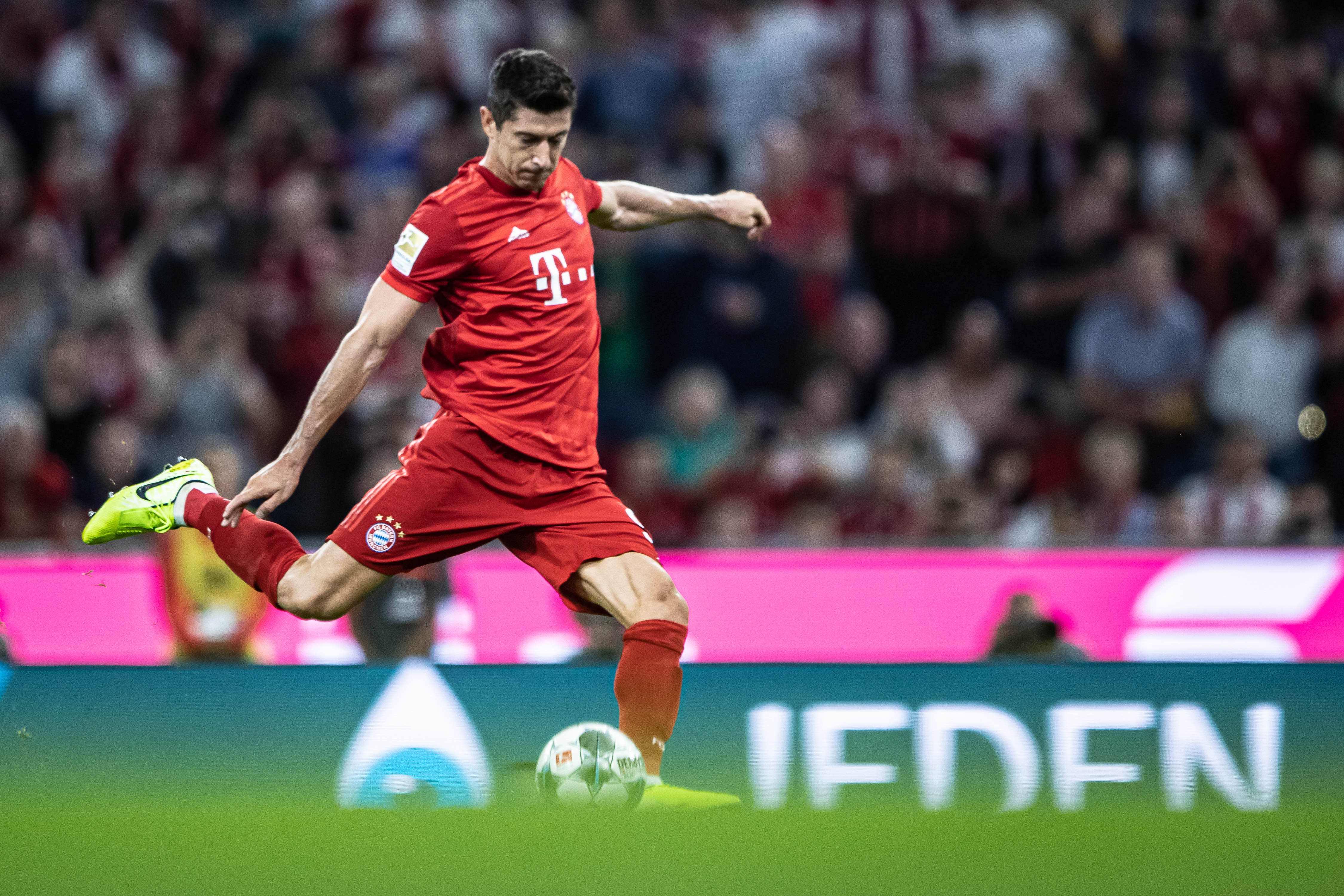 广东3消息！杜锋终于听劝，麦考尔无缘揭幕战，朱芳雨引援失败