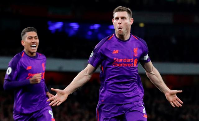 29岁法国女子网球名将转行当“网红模特”，曾因隆胸惹争议