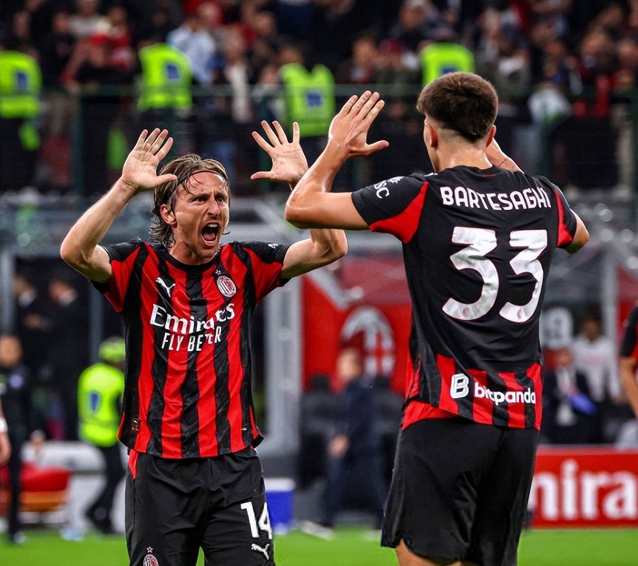 命啊！1.3亿巨星终于进球了，却被判乌龙，仰天长叹：18场0球3助