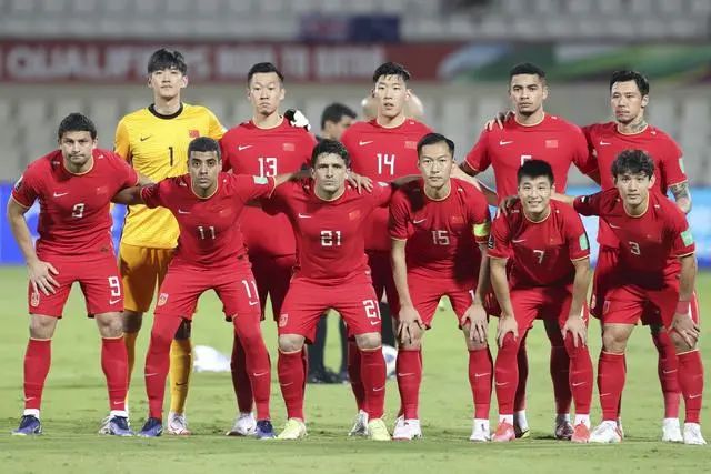 [中超]法比奥造乌龙路易斯点射 国安2-2补时绝平申花