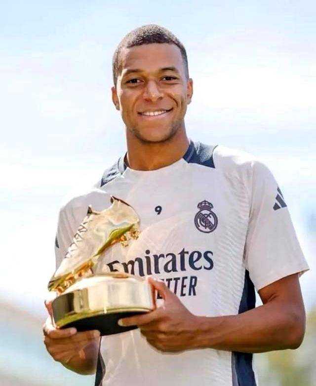 爱德华兹联手欧文！从哈登加兰再到莫兰特，华子指定自己冲冠搭档