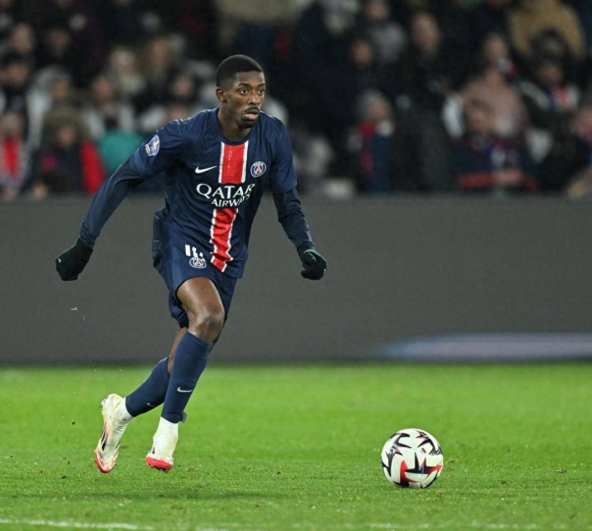 足球德国队主帅回应质疑：球队需要时间重建