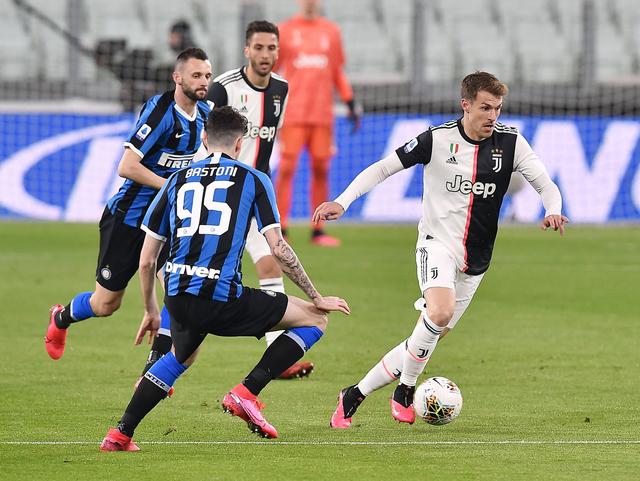 [图]中超-莱昂纳多传射 上海海港4-1送津门虎赛季首败