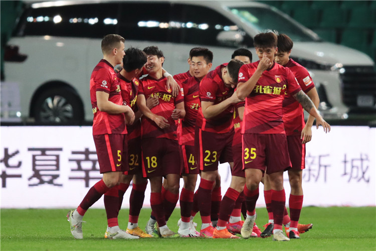 戴维斯26分 独行侠战胜火箭